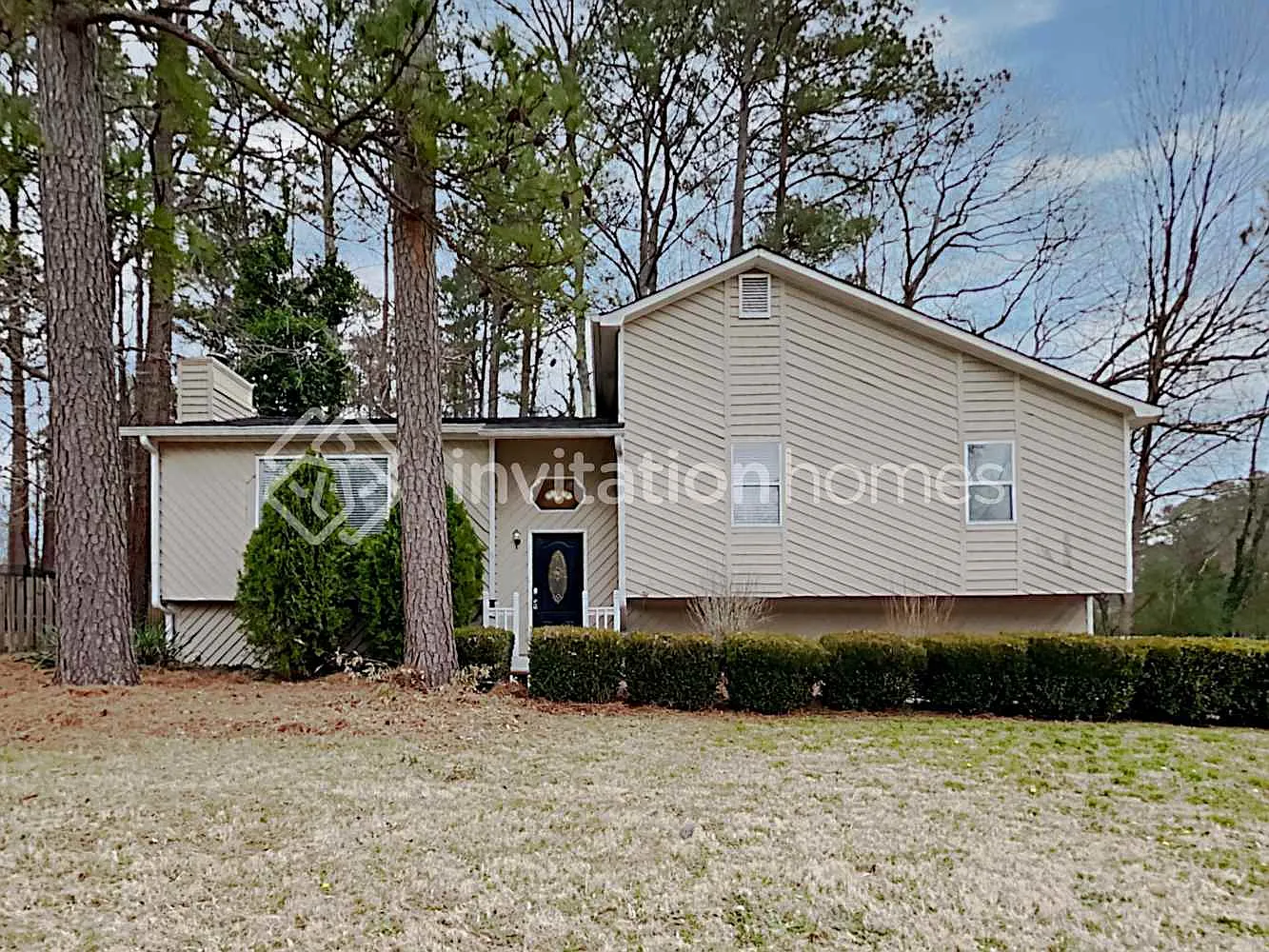1400 Glynn Oaks Dr SW Marietta, GA 30008 — Photo 1