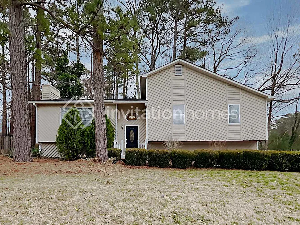 1400 Glynn Oaks Dr SW