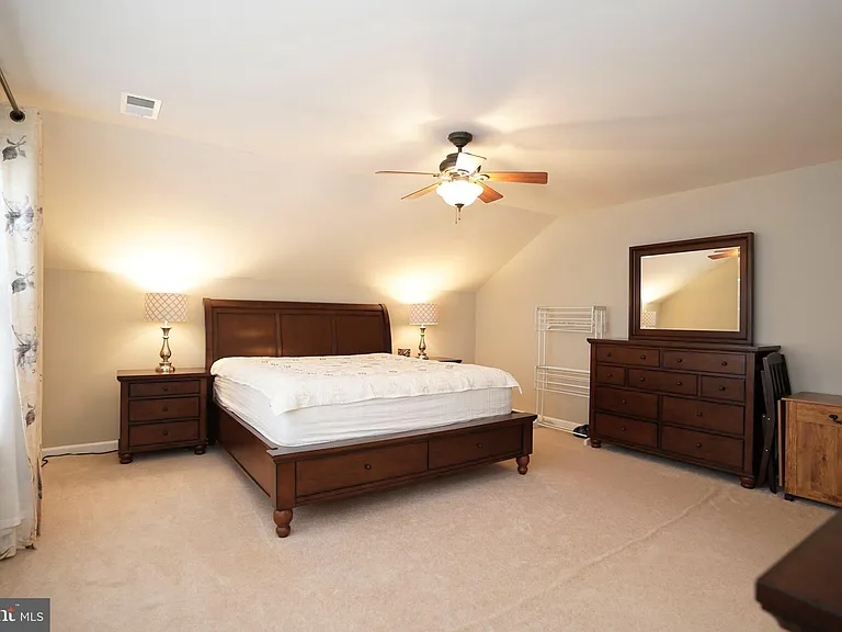 20779 Crescent Pointe Pl — Photo 30