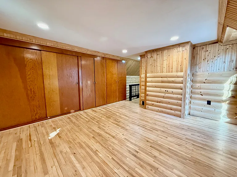 802 2nd St NW — Photo 8