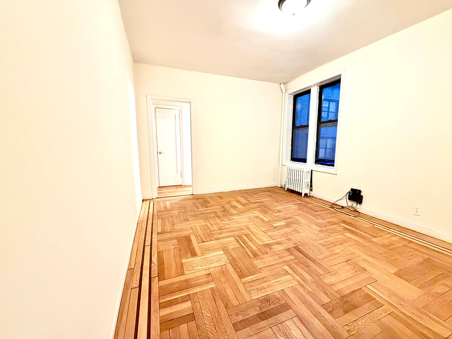 1 bed, $2,350 — Photo 2