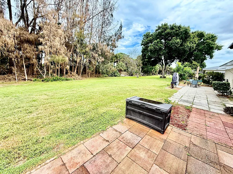 916 Savannas Point Dr #B — Photo 35