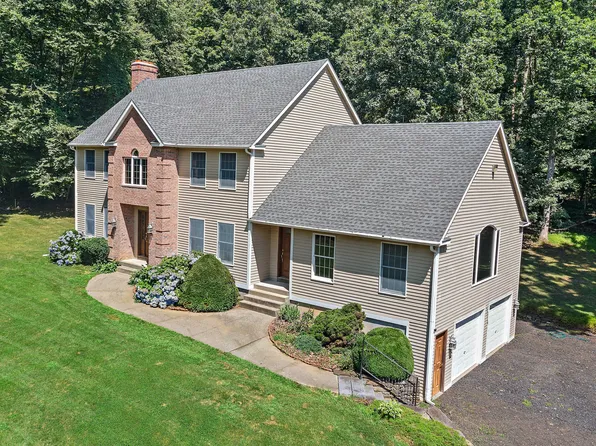52 Almada Drive, Brooklyn, CT 06234