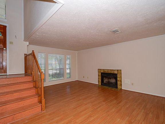 4th image of 21619 Park Bend Dr