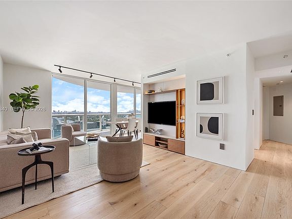 4th image of 6365 Collins Ave APT 3904