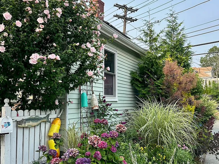 41 E Main St — Photo 11