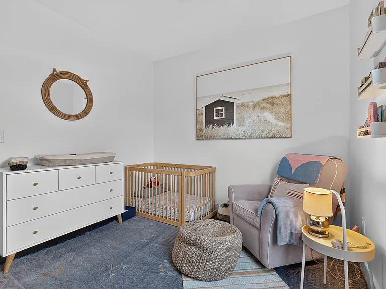 112 Webster Ave #1 — Photo 21