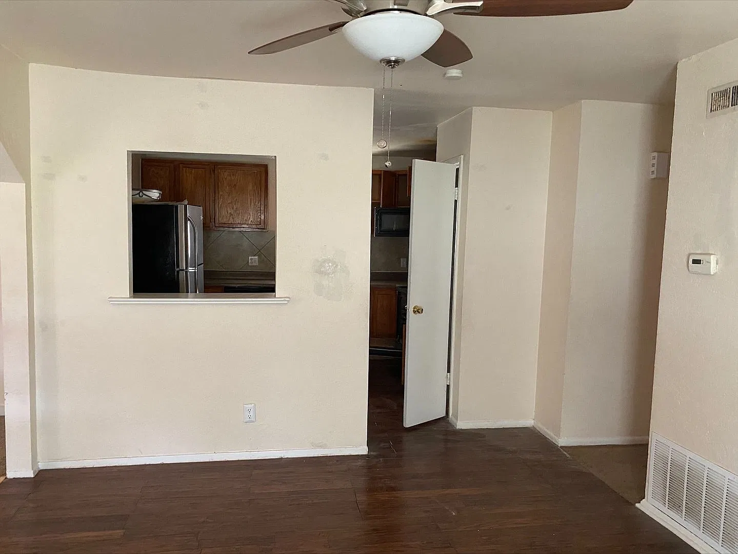 Large home — Photo 2