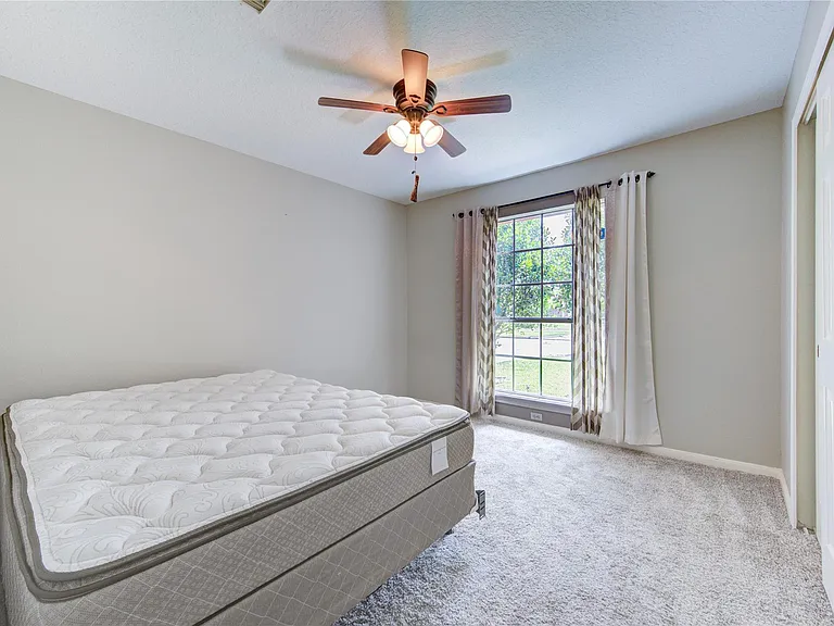 7302 Greenwood Point Dr — Photo 21