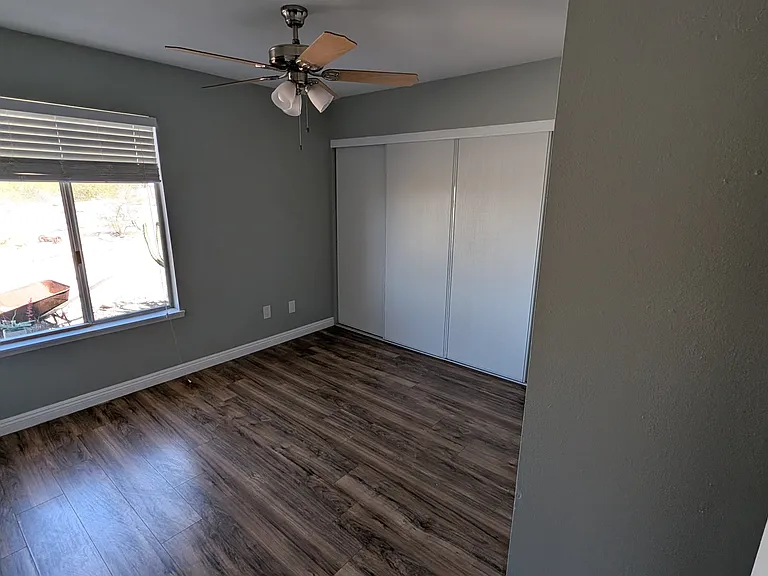 7580 Kellogg Ave — Photo 13