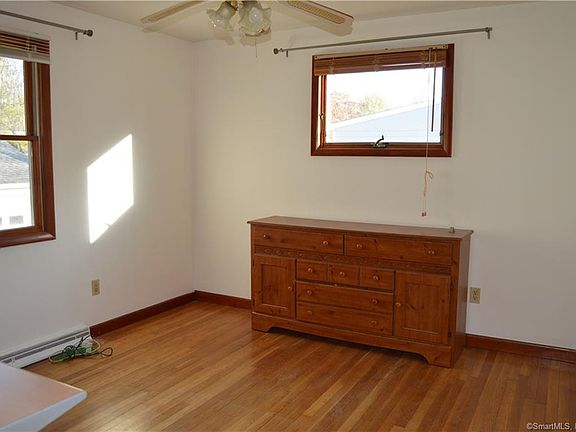 4th image of 8 Westside Ave