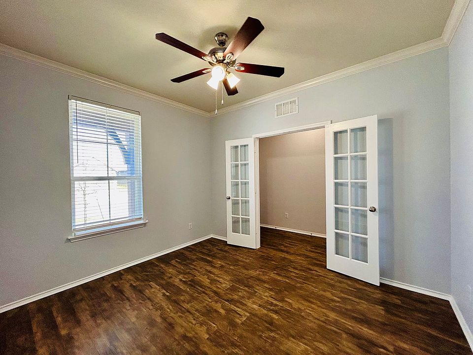 1st image of 147 Big Leaf Dr