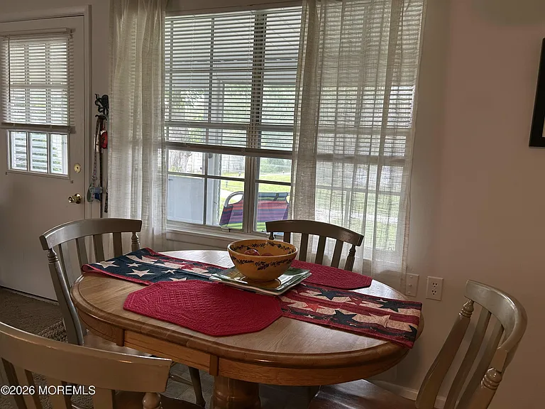 1211D Shetland Dr — Photo 6