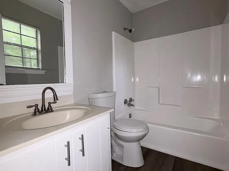 3932 Tanglewood Rd — Photo 4