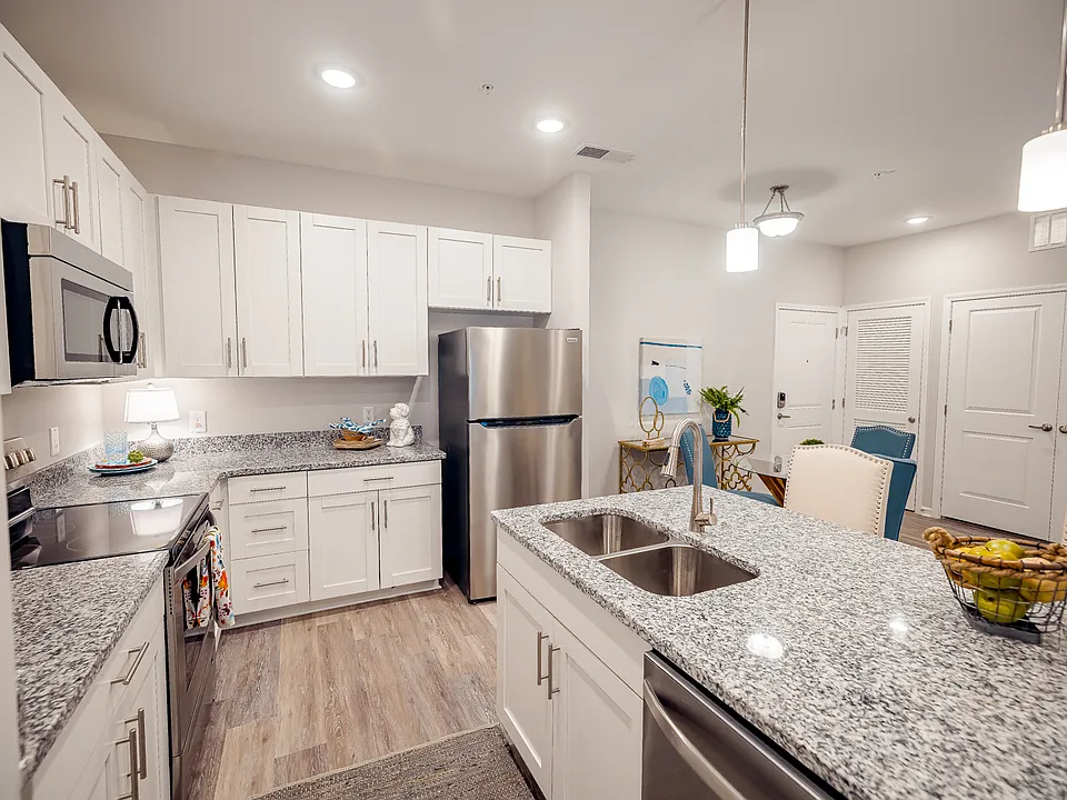 Grand Oaks Apartments