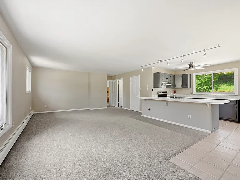 836 Sleepy Hollow Dr #A — Photo 21