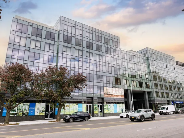 144-49 Northern Boulevard image 1 of 7