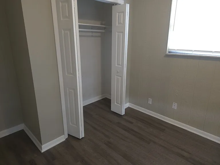 4555 Malibu St — Photo 7