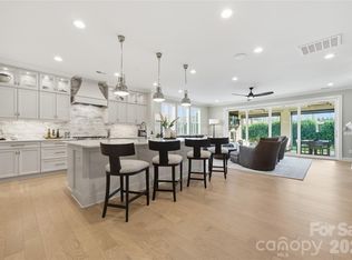 1016 Thatcher Way, Fort Mill, SC 29715