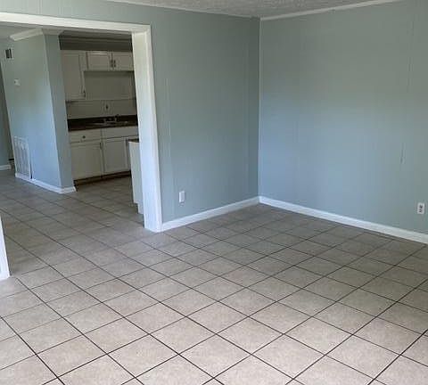 2nd image of 10522 Ithaca Dr