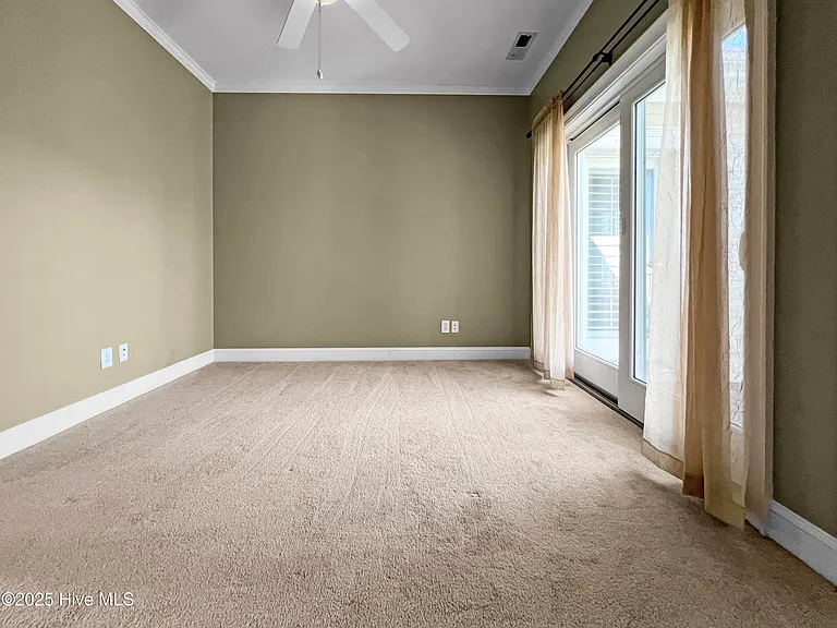 148 Wharf Landing Dr #F — Photo 11