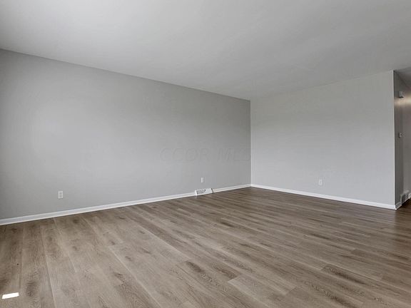 4th image of 2022 Northcliff Dr