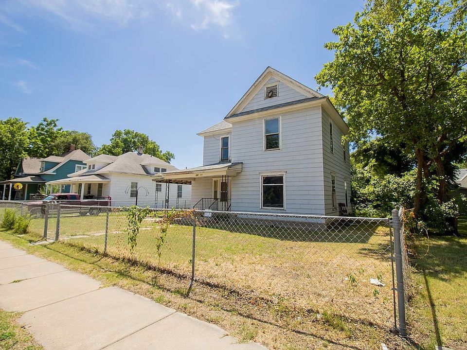 515 N Plum St, Hutchinson, KS 67501 Zillow
