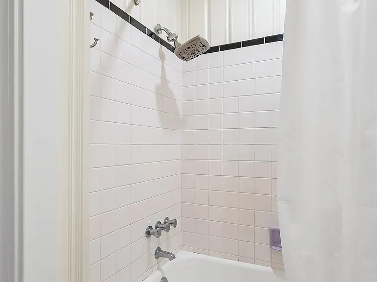 5034 Victoria Ave #B — Photo 14