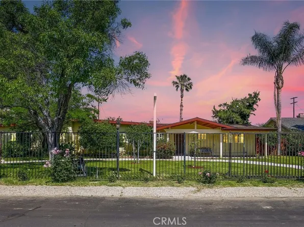 8518 Comanche Ave, Winnetka, CA 91306