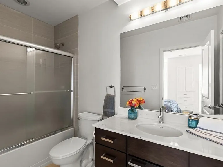 65 Beacon St #401 — Photo 6