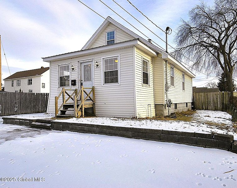 2nd image of 1 Gebhardt Street