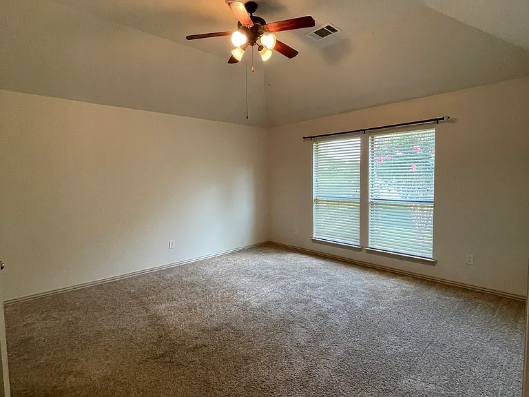 213 Midnight Dr — Photo 13