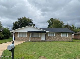 1016 McKinley St, Clarksdale, MS 38614