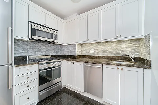 Rented by Living New York | media 7