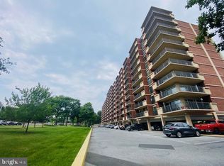 1300 Army Navy Dr APT 623, Arlington, VA 22202