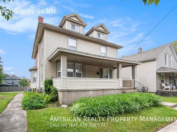 1054 Sibley St NW, Grand Rapids, MI 49504