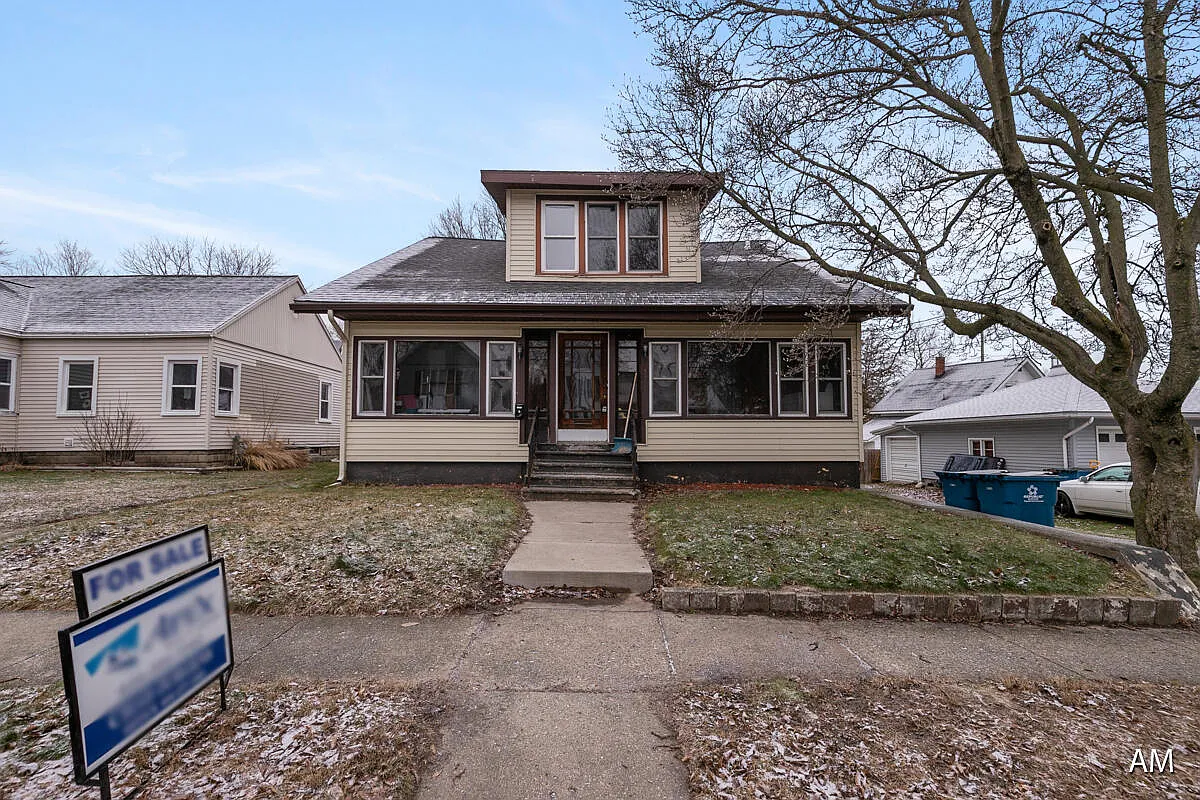 253 Lincoln St, Coopersville, MI 49404 | Zillow