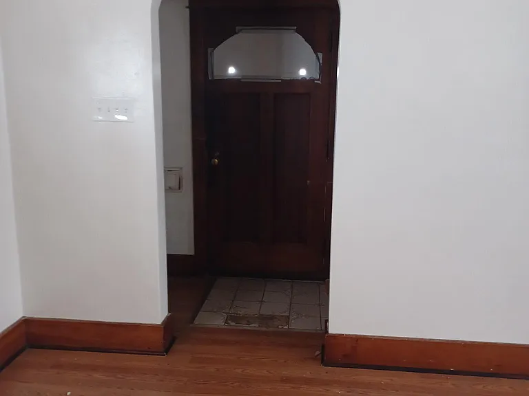 124 E Siebenthaler Ave — Photo 8
