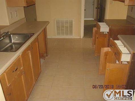 4th image of 7007 NW 72nd Ave