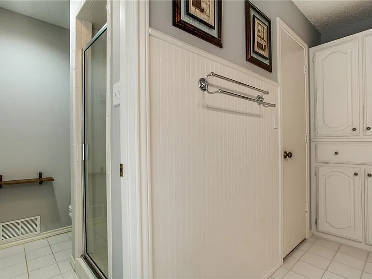 2216 Timberwood — Photo 16