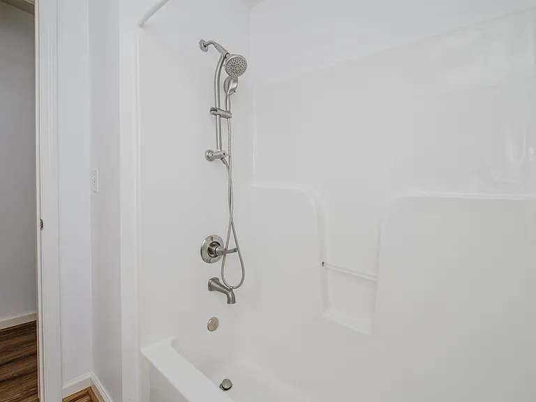 120 Lynn Dr — Photo 30
