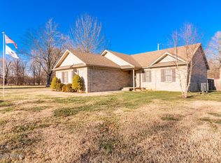 3305 Tatum Ln, Louisville, KY 40216