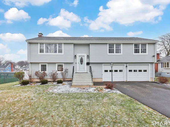 24 Ridge Crest Circle, Wethersfield, CT 06109