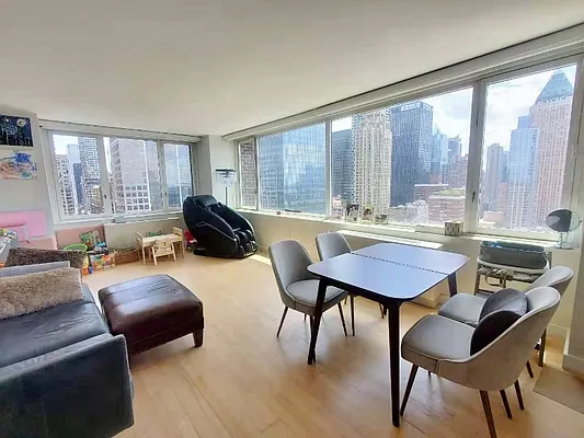Rented by Battery Park Realty | media 1