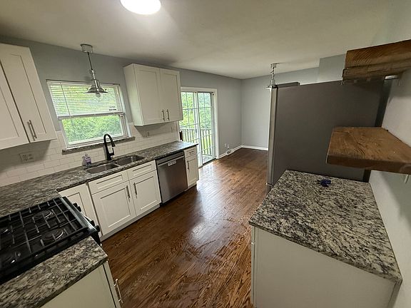 4th image of 4001 E Red Bridge Rd