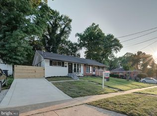 3207 28th Pkwy, Temple Hills, MD 20748