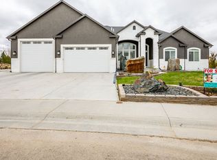 2490 Foxtail Ln, Rock Springs, WY 82901