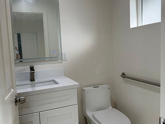 3rd image of 1206 S 10th Ave #B