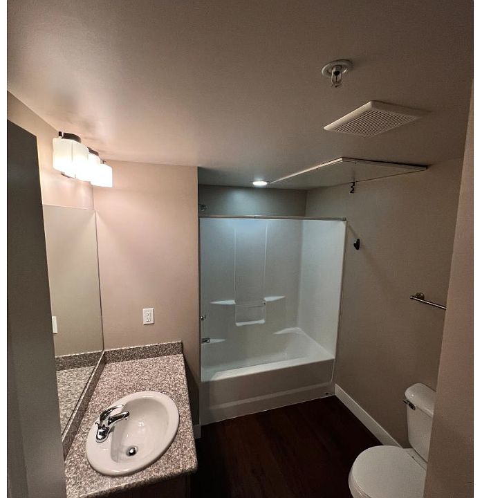 2nd image of 105 1st St SE APT 302