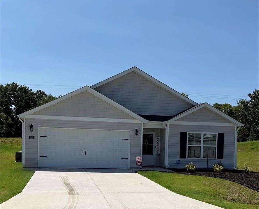 1st image of 148 Birch Tree Way